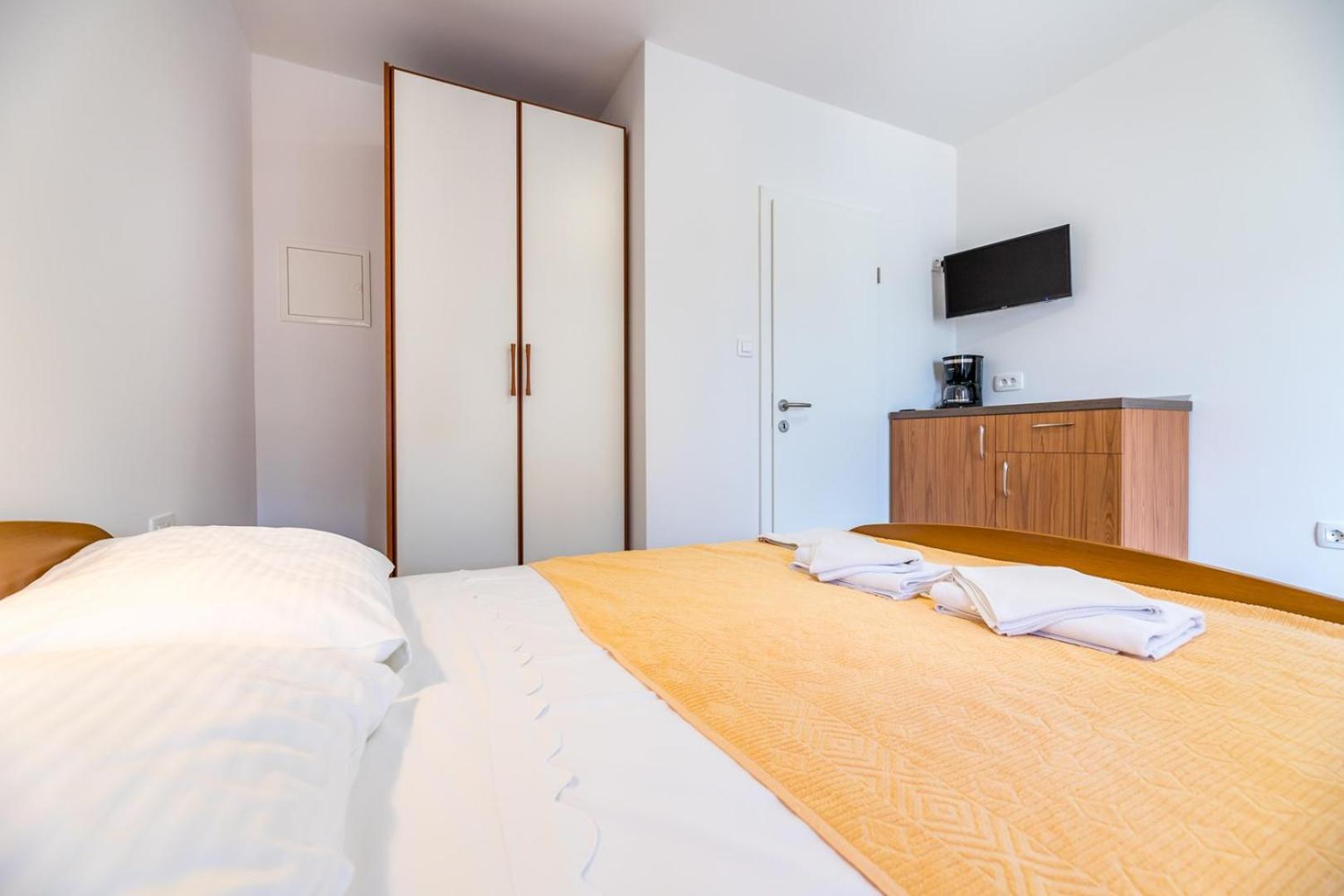 Apartments & Rooms Dekanic Baška Εξωτερικό φωτογραφία
